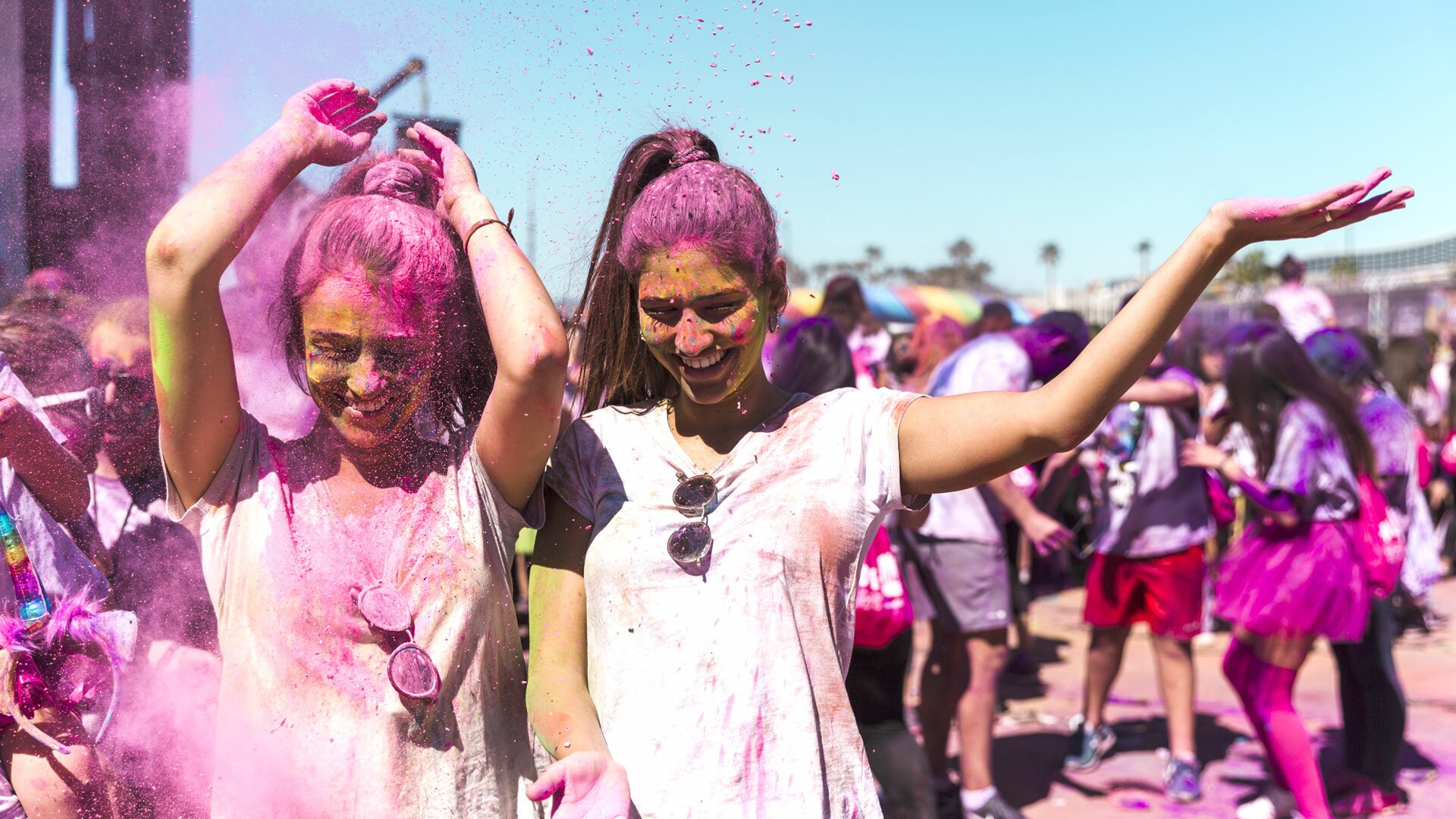 holi